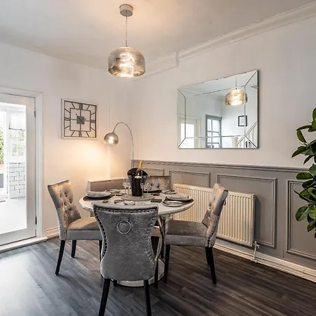 Bartley Central, Walking Distance To * York